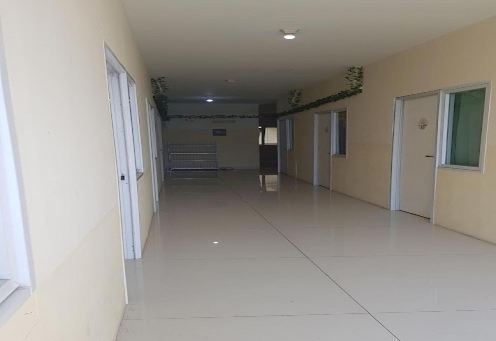 Spot On 94166 Kost Bunda Syariah Hotel Бекаси Екстериор снимка