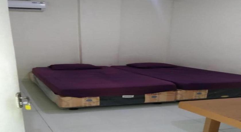 Spot On 94166 Kost Bunda Syariah Hotel Бекаси Екстериор снимка