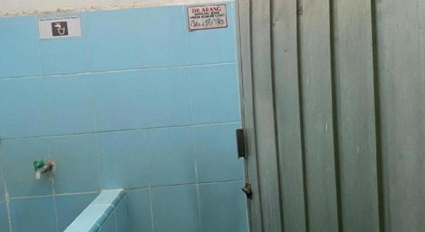 Spot On 94166 Kost Bunda Syariah Hotel Бекаси Екстериор снимка